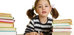 كيفية التعامل مع الطفل الرافض للمذاكرة صورة: كيفية التعامل مع الطفل الرافض للمذاكرة