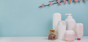 صورة: ماسك عصير البصل لإزالة قمل الرأس و عصير البصل وزيت الخروع