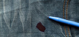 صورة: كيفية إزالة الحبر من الملابس الجينز