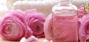 صورة: زيت الورد و فوائد زيت الورد للبشرة الدهنية