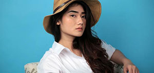 صورة: تناول الغذاء الصحي و ماسك الأفوكادو لتطويل الشعر