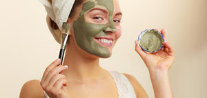 صورة: البشرة الدهنية و فوائد الطين للبشرة الدهنية