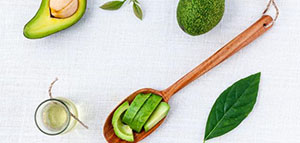 صورة: تبييض الوجه بقناع الجزر والأفوكادو و تبييض الوجه بقناع اليقطين