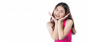 صورة: نفخ البالون و استخدام زيت الزيتون و ترطيب الخدود