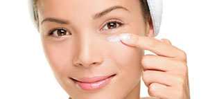 صورة: الكولاجين و فوائد الكولاجين للهالات السوداء