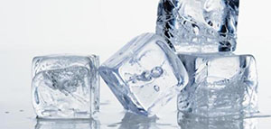 صورة: كمادات الثلج و فوائد كمادات الثلج و كيفية عمل كمادات الثلج للمصاب بالكدمات