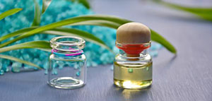 صورة: مسحوق خشب الصندل و الزعفران والعسل والقشدة